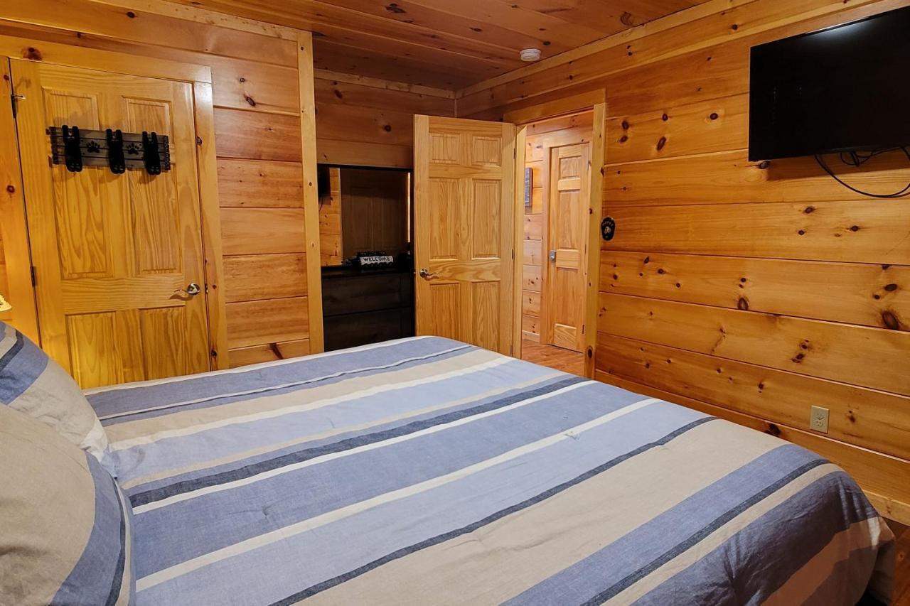 3 Bears Chalet Gatlinburg Exterior photo