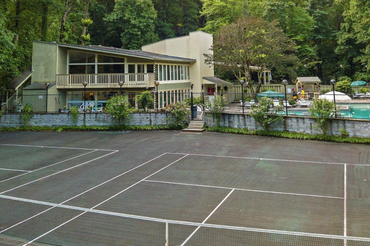 3 Bears Chalet Gatlinburg Exterior photo