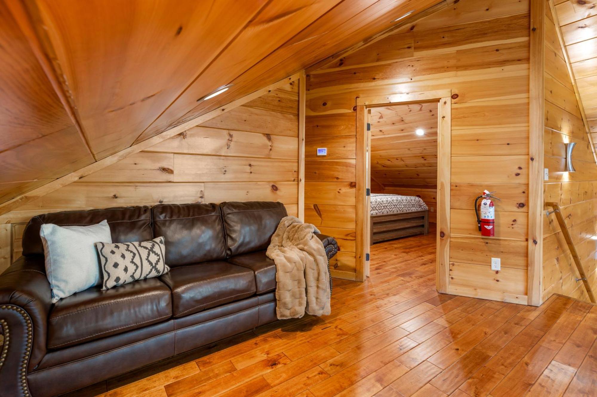 3 Bears Chalet Gatlinburg Exterior photo